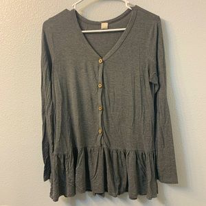Gray long sleeve peplum shirt